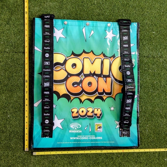 SDCC 2024 Comic Con San Diego Hulu Animayhem Homer Buzz Swag Bag Backpack New - Picture 2 of 3